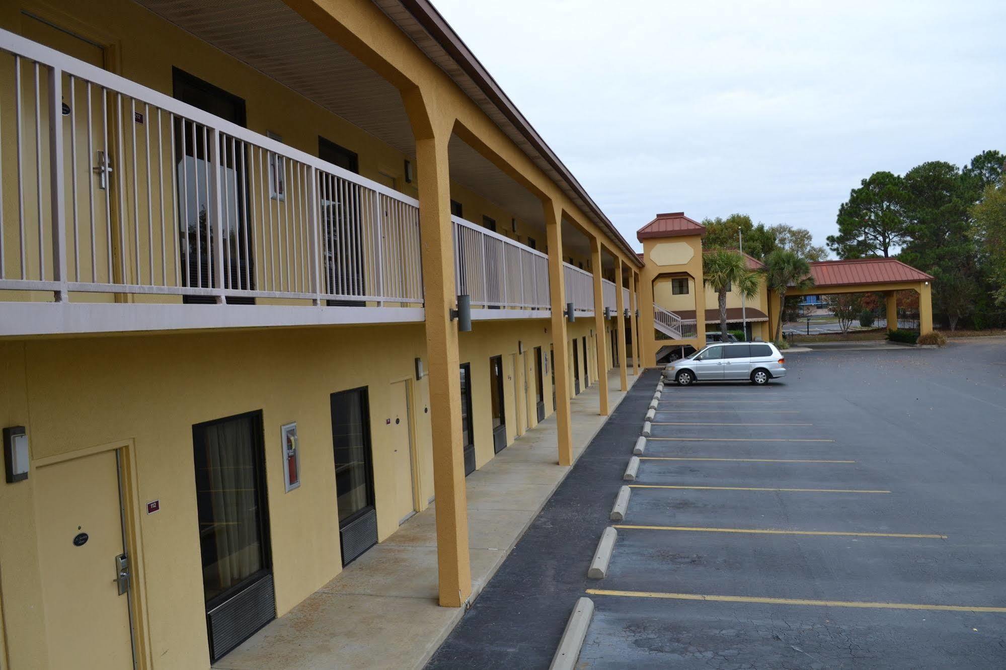 Fairview Inn & Suites Mobile Exterior foto